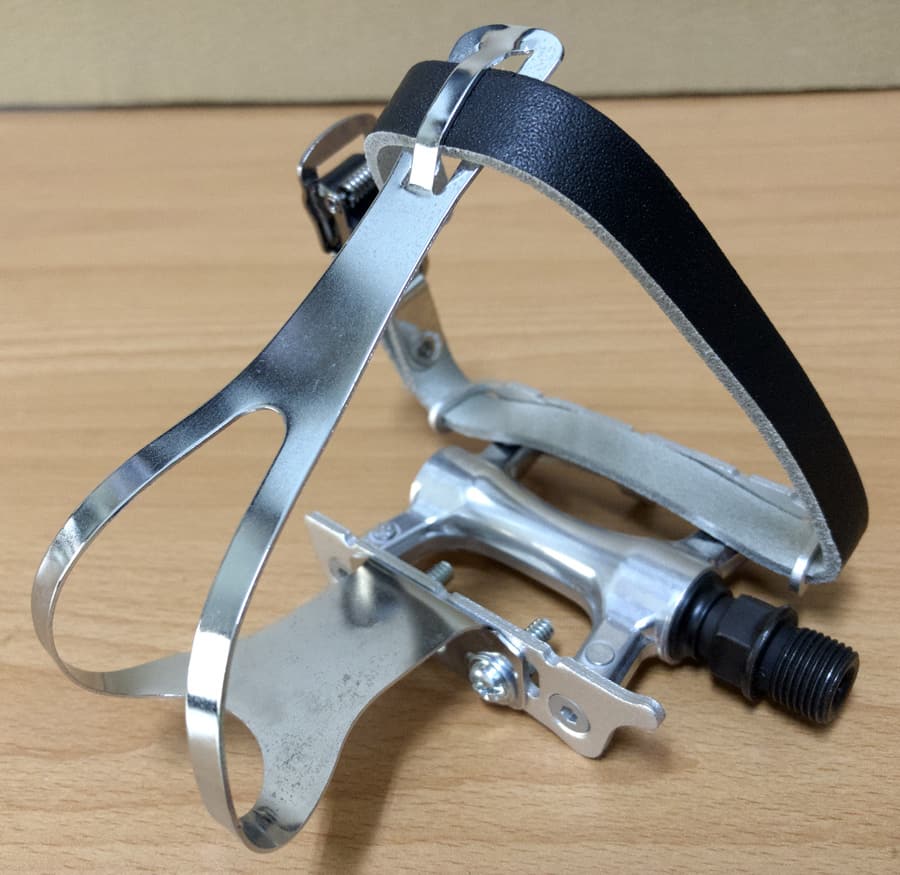 old style elegant toe clip pedal cage