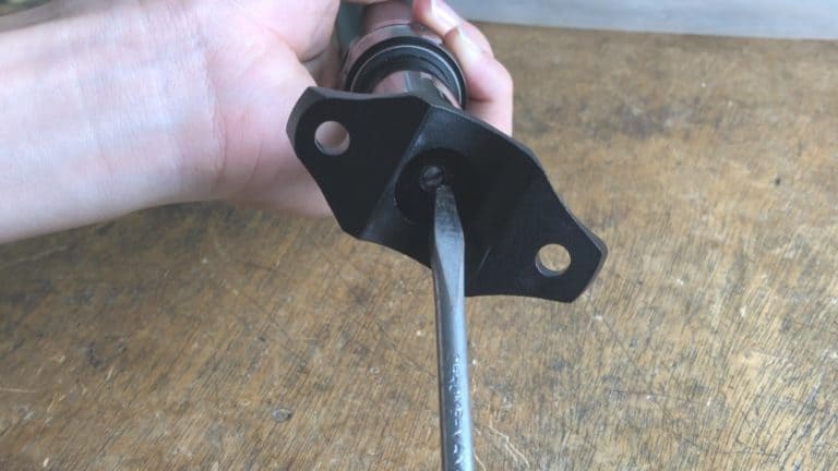 Tighten Top Screw