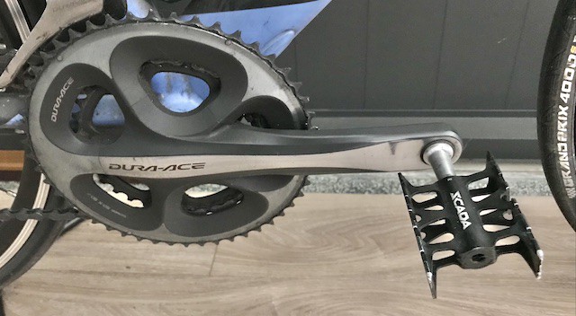 Clipless Flat Pedal on a road bike